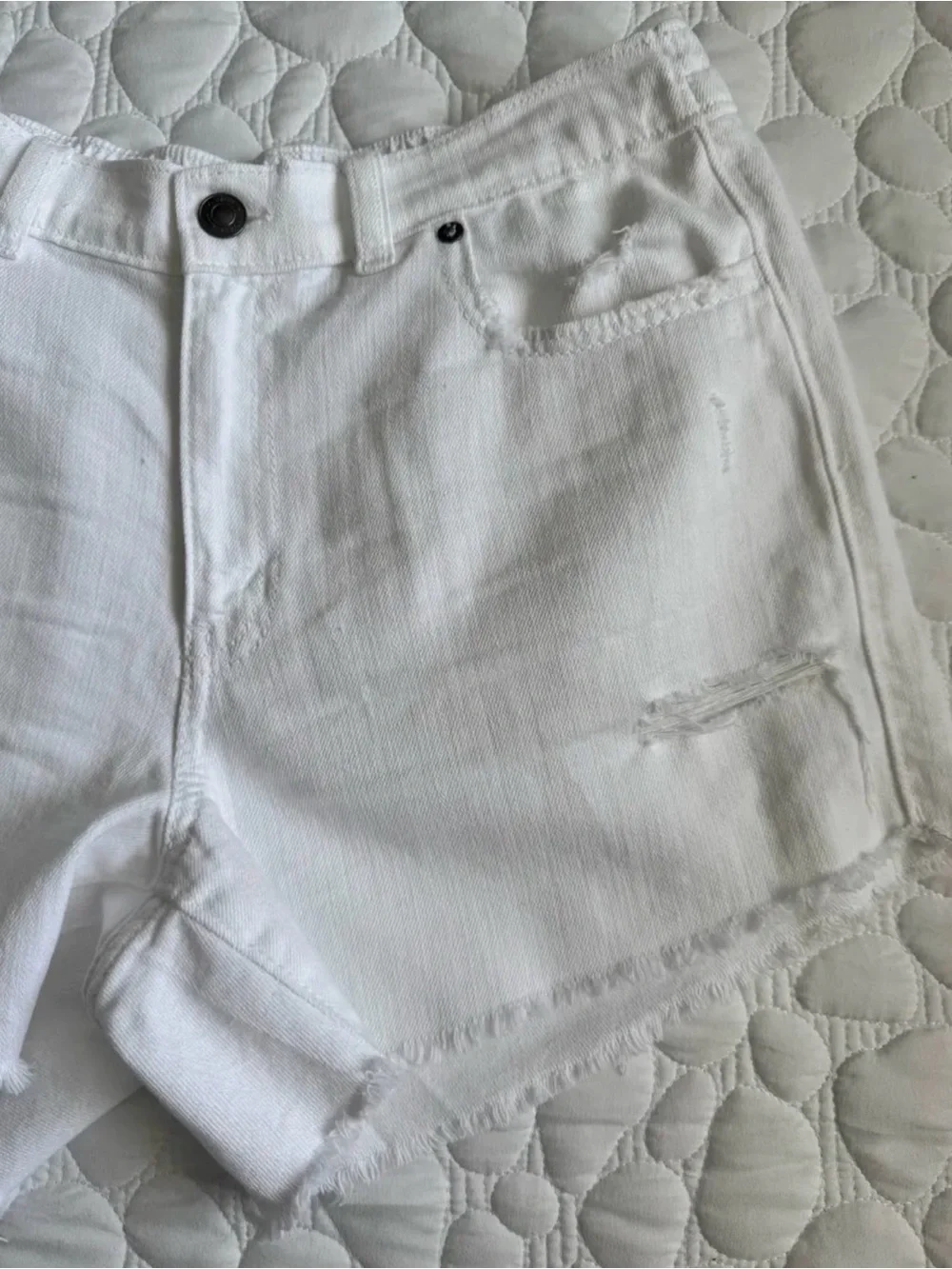 aerie White Denim Cutoff Jean Shorts - Picture 2 of 4